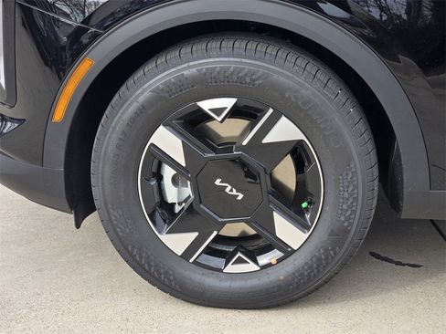 New 2026 Kia Sportage LX image 8