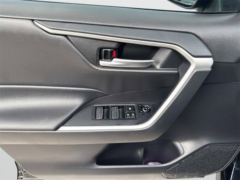 Used 2023 Toyota RAV4 AWD Hybrid image 10