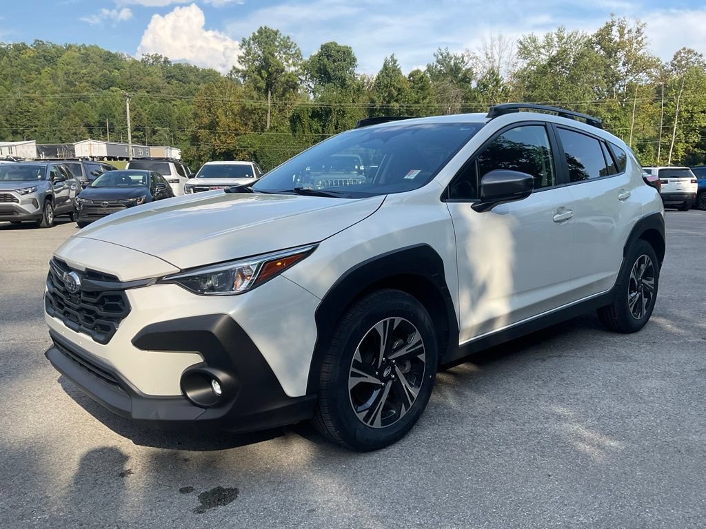 Used 2025 Subaru Crosstrek 2.5i Premium AWD/4WD image 3