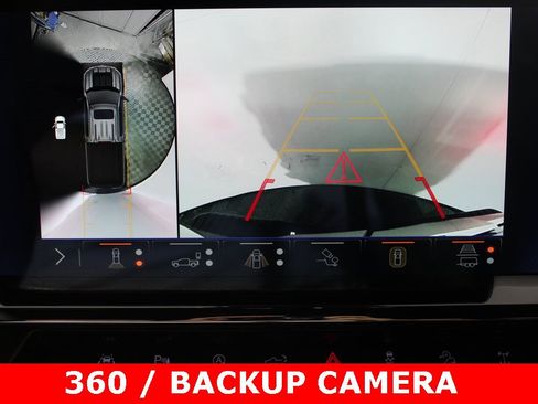 Used 2025 Chevrolet Silverado 1500 ZR2 w/ Technology Package image 8