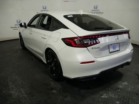 Used 2023 Honda Civic Sport image 12
