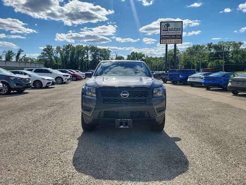 Used 2025 Nissan Frontier S RWD image 7