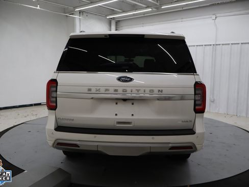Certified 2024 Ford Expedition Max Platinum AWD/4WD image 4