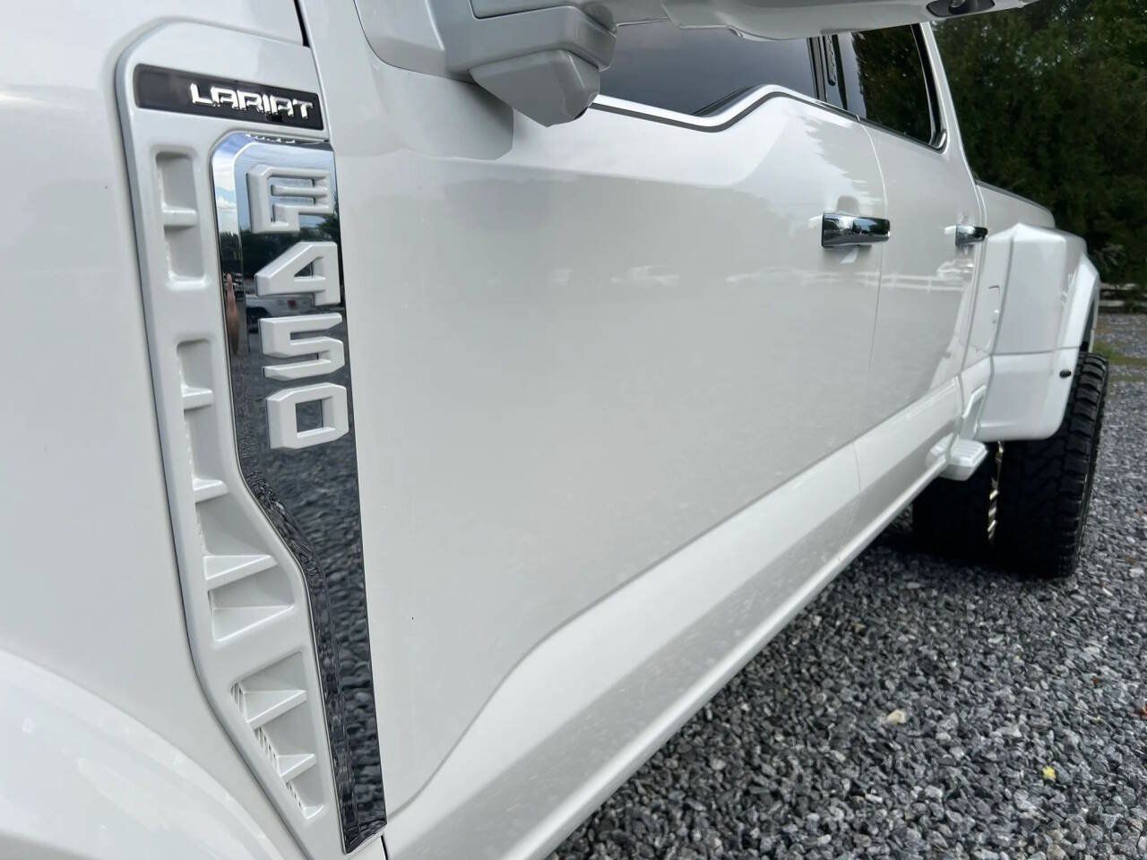 Used 2023 Ford F450 Lariat w/ Chrome Package AWD/4WD image 12