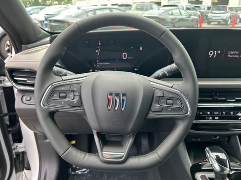 Used 2025 Buick Envista Avenir image 18