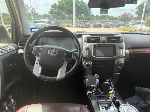 Used 2017 Toyota 4Runner Limited AWD/4WD image 14