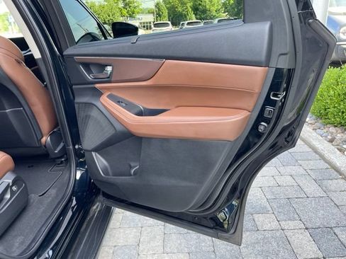 Used 2024 Acura MDX SH-AWD w/ Technology Package image 16