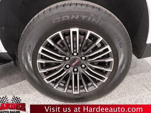 Used 2025 GMC Yukon Elevation w/ Elevation Premium Package AWD/4WD image 10