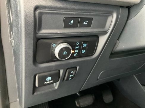 Used 2022 Ford Expedition XLT AWD/4WD image 8