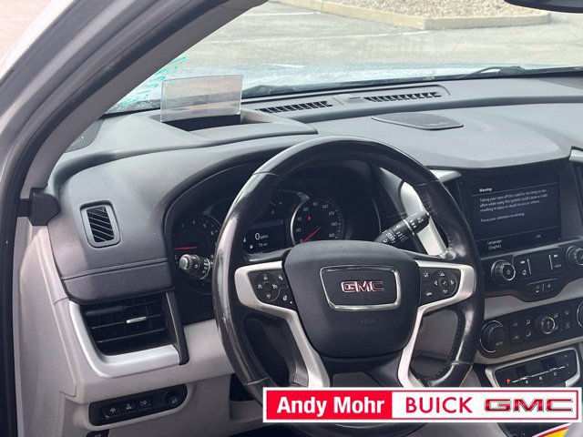 Used 2022 GMC Terrain SLT w/ Infotainment Package II FWD image 8