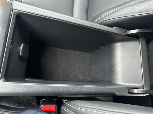 Used 2025 Toyota Camry SE image 26