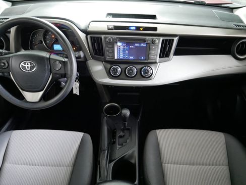 Used 2013 Toyota RAV4 LE AWD/4WD image 10