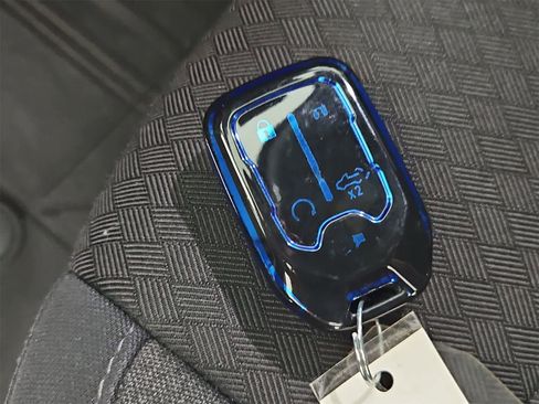 Used 2019 Chevrolet Silverado 1500 LT w/ All-Star Edition image 36