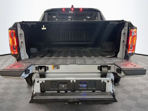 Used 2025 GMC Hummer EV 3X w/ Battery Pack, 24 Module Pack AWD/4WD image 35