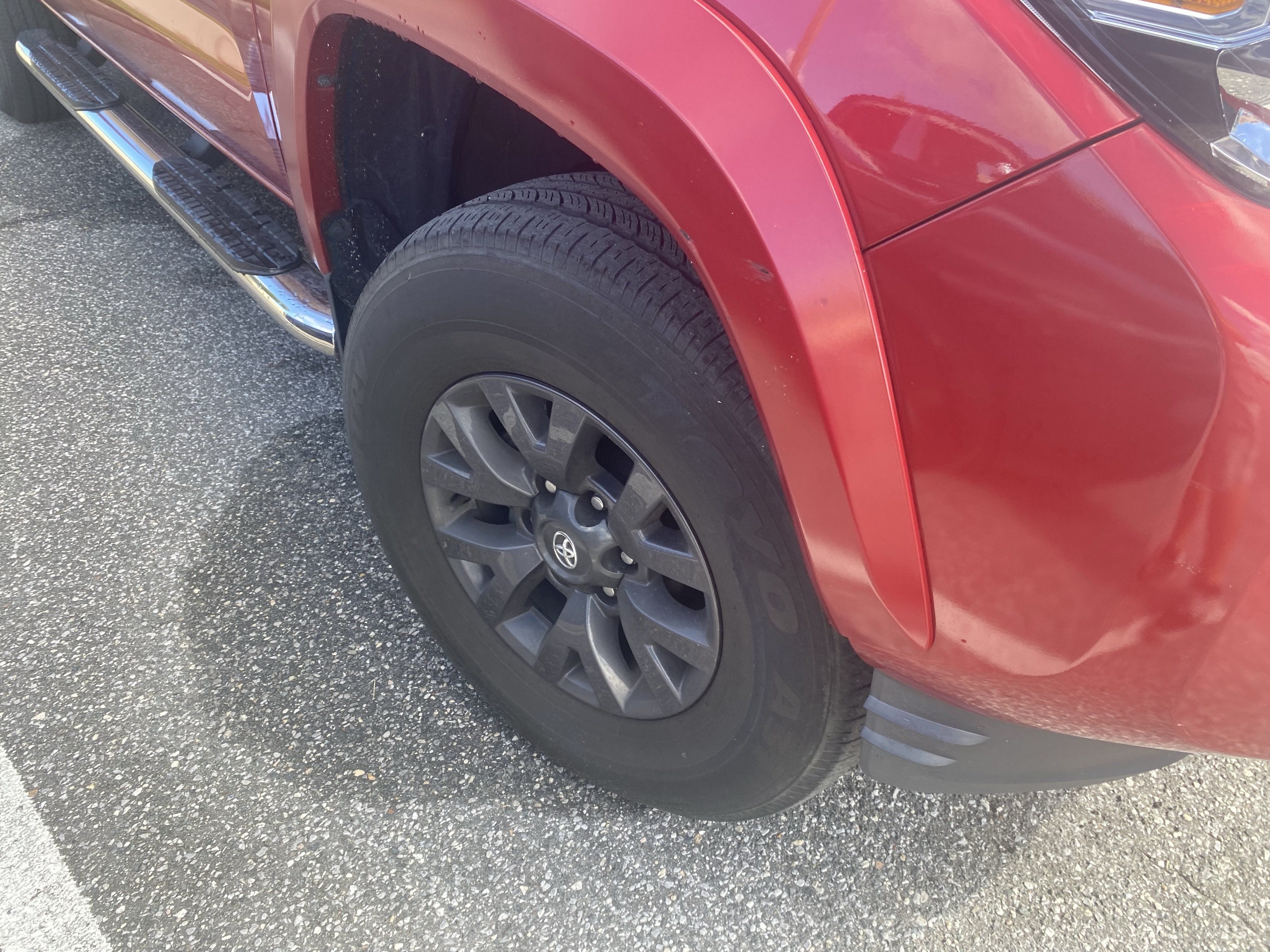 Used 2023 Toyota Tacoma SR5 RWD image 17