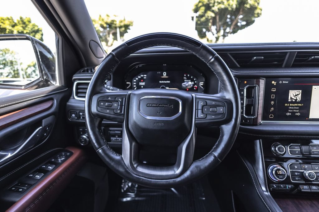 Used 2024 GMC Yukon XL Denali Ultimate AWD/4WD image 25