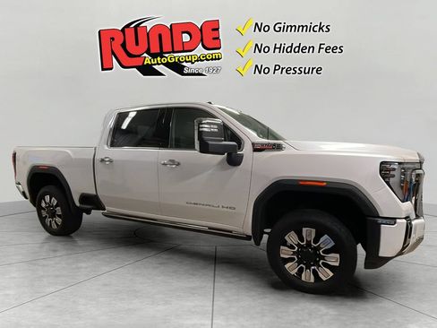 Used 2025 GMC Sierra 2500 Denali w/ Denali Reserve Package AWD/4WD image 8