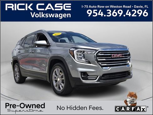 Used 2024 GMC Terrain SLT image 1