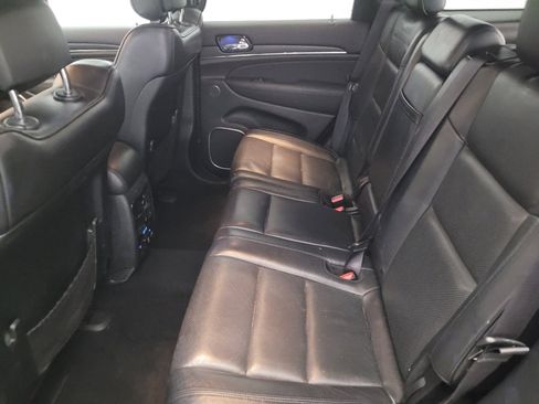 Used 2019 Jeep Grand Cherokee High Altitude AWD/4WD image 18