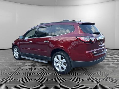 Used 2016 Chevrolet Traverse LT w/ Style and Technology Package AWD/4WD image 3