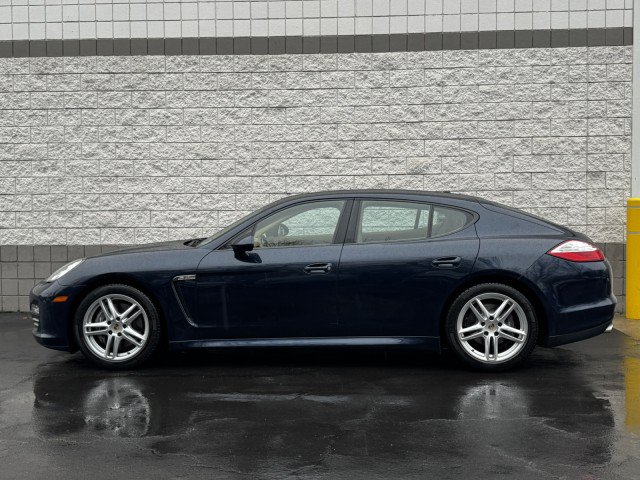 Used 2013 Porsche Panamera 4 w/ Bose Audio Pkg AWD/4WD image 11