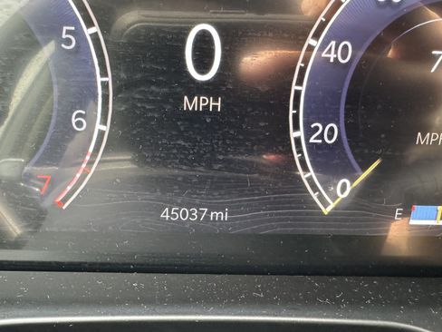 Used 2025 Jeep Grand Cherokee Altitude AWD/4WD image 23
