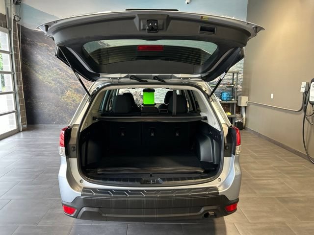 Used 2023 Subaru Forester Premium AWD/4WD image 29