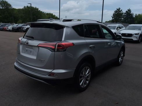 Used 2017 Toyota RAV4 Limited AWD/4WD image 5