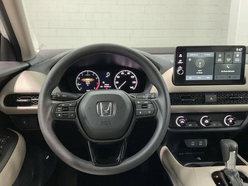 Certified 2026 Honda HR-V LX image 9