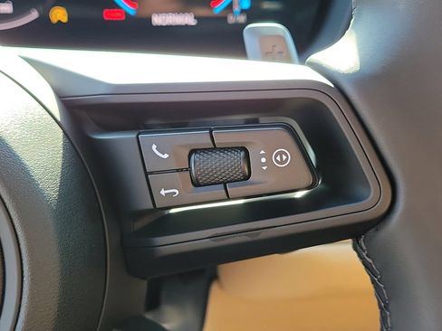 New 2026 Porsche Cayenne Coupe AWD/4WD image 36