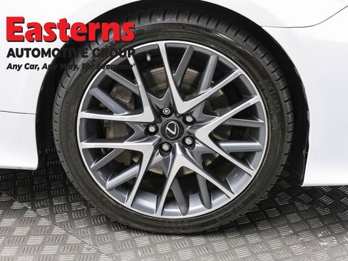 Used 2017 Lexus RC 200t F Sport RWD image 32