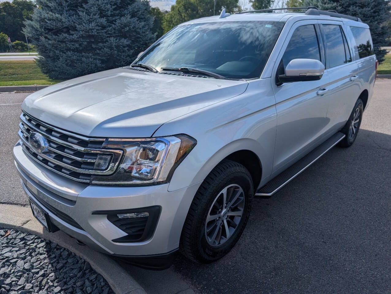 Used 2018 Ford Expedition Max XLT w/ Equipment Group 202A AWD/4WD image 5