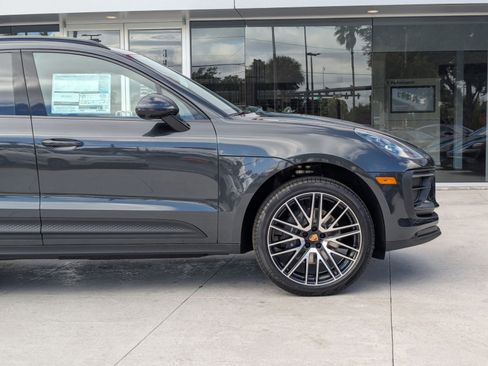 New 2026 Porsche Macan image 11