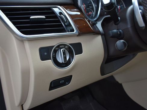 Used 2018 Mercedes-Benz GLS 450 4MATIC w/ Premium Package image 48