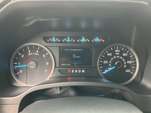 Used 2020 Ford F150 XLT w/ Equipment Group 302A Luxury AWD/4WD image 9