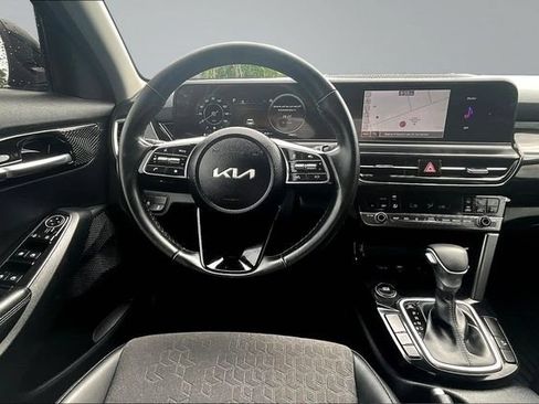 Certified 2024 Kia Seltos S FWD image 8