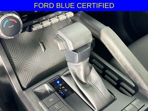 Used 2024 Toyota Tacoma SR image 16