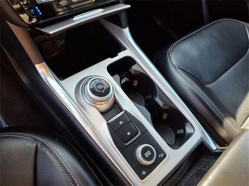 Used 2023 Ford Explorer Limited image 21