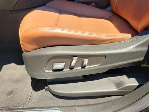 Certified 2023 Cadillac XT5 Premium Luxury FWD image 31