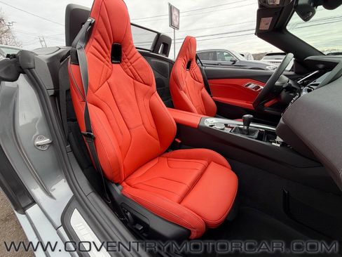 Used 2025 BMW Z4 M40i w/ Edition image 46