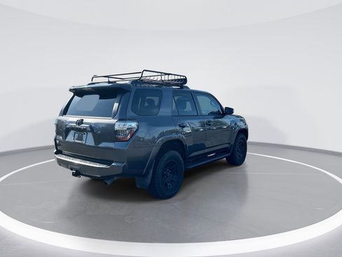 Used 2021 Toyota 4Runner Venture w/ Moonroof Package AWD/4WD image 9