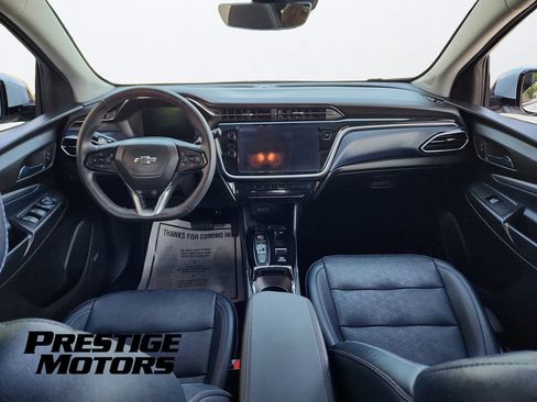 Used 2023 Chevrolet Bolt EUV Premier w/ Sun & Sound Package FWD image 23