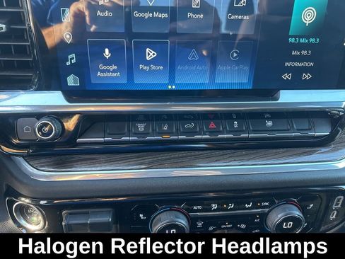 Used 2025 Chevrolet Silverado 2500 LT w/ Convenience Package image 39