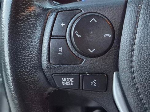 Used 2019 Toyota Corolla SE FWD image 15