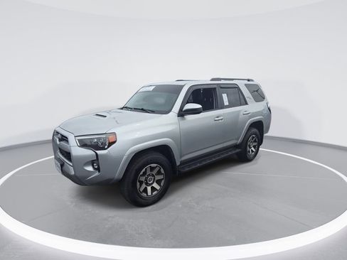 Used 2023 Toyota 4Runner TRD Off-Road AWD/4WD image 4
