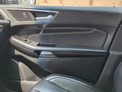 Used 2015 Ford Edge Titanium w/ Technology Package AWD/4WD image 35