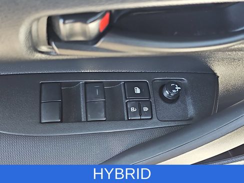 Used 2025 Toyota Corolla LE w/ LE Premium Package FWD image 25