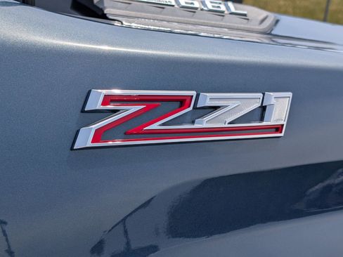 Used 2025 Chevrolet Silverado 2500 LT AWD/4WD image 25