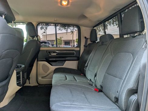 Used 2019 RAM 1500 Big Horn AWD/4WD image 18