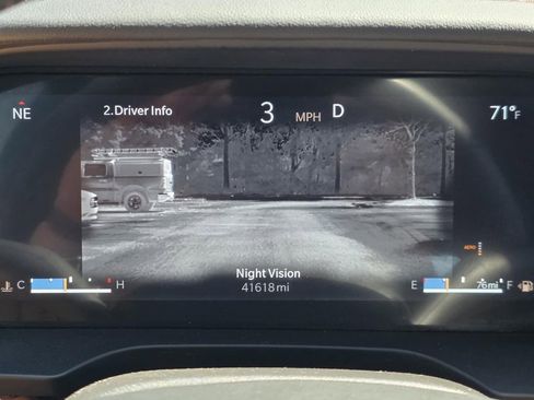 Used 2024 Jeep Grand Cherokee L Summit AWD/4WD image 46